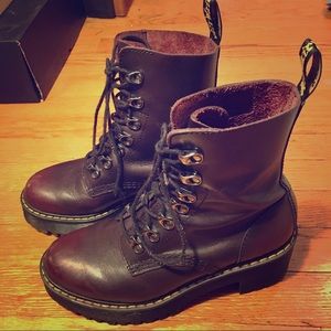 Dr Marten’s Women Leona Platform boots US size 6